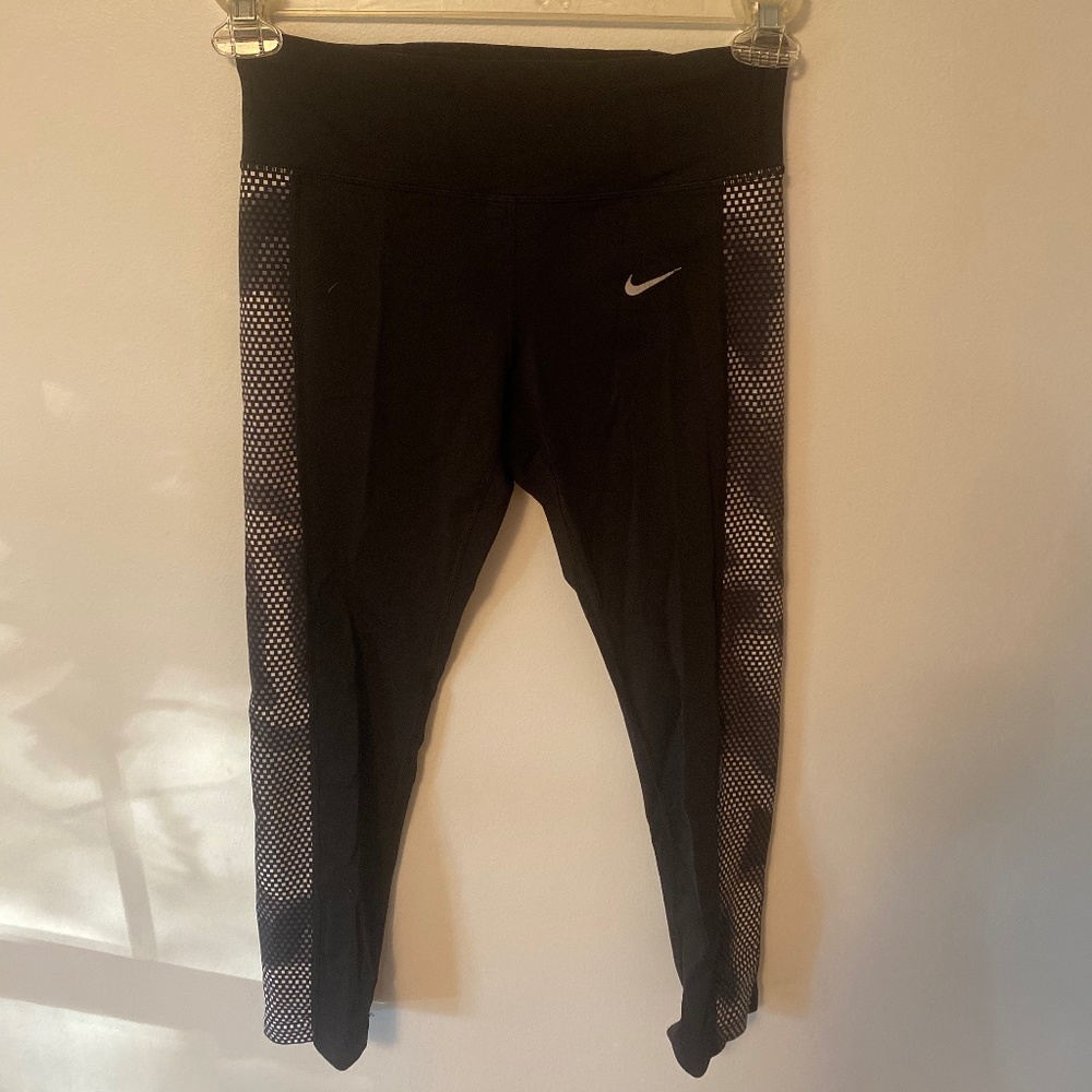 Women’s Nike Capri Leggings